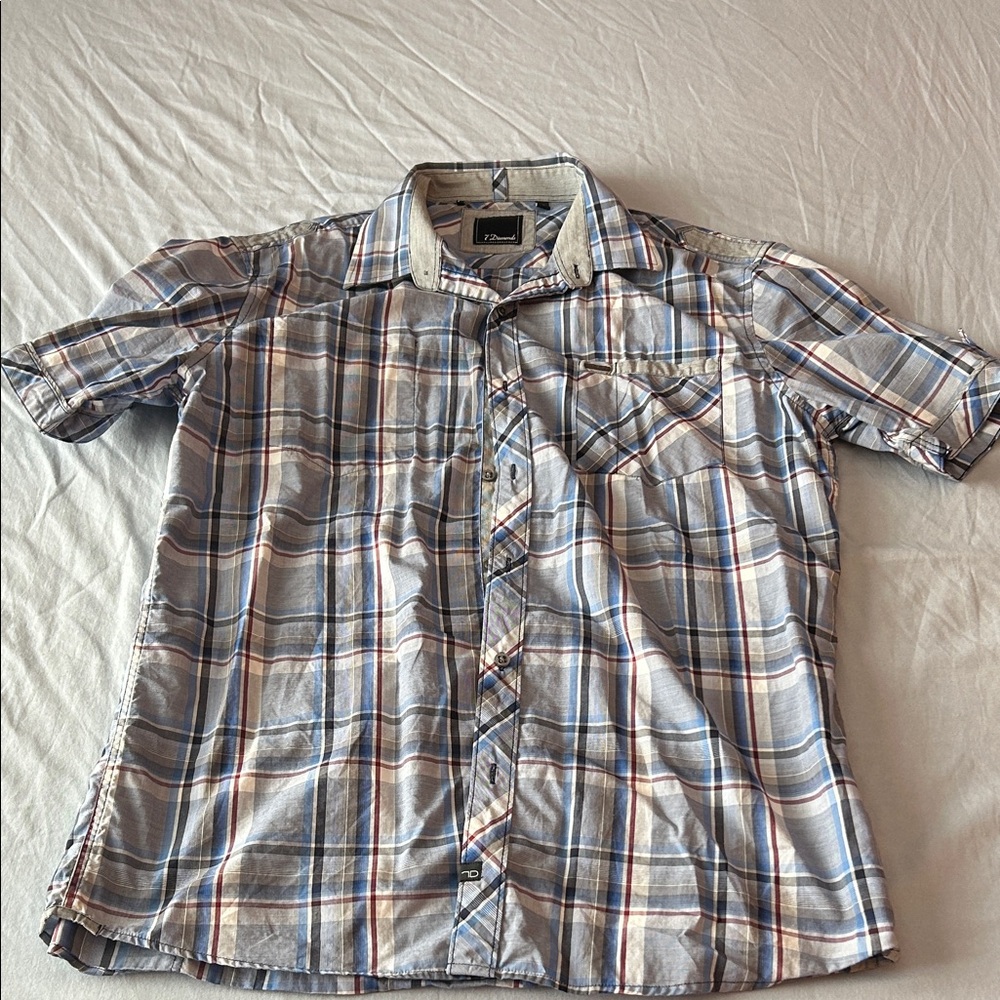 7 Diamonds casual button down short sleeve short